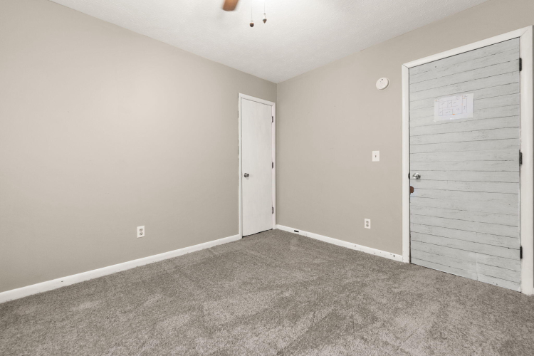 Listing Image 45