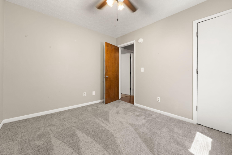 Listing Image 56