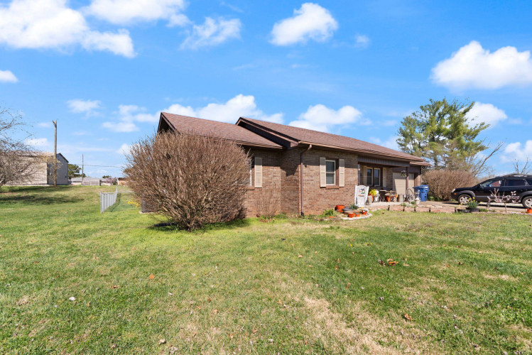 Listing Image 64