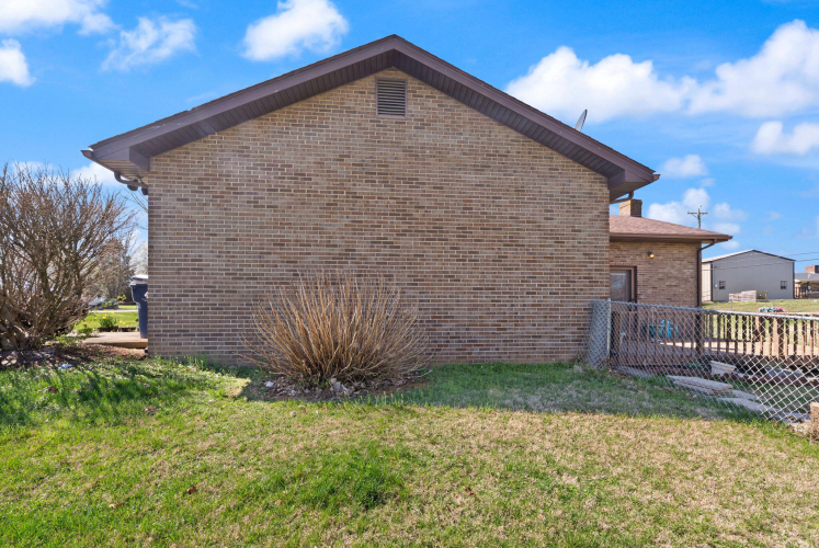 Listing Image 73