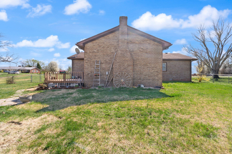 Listing Image 82
