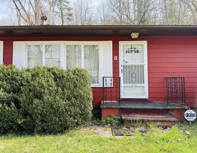 Listing Image 7