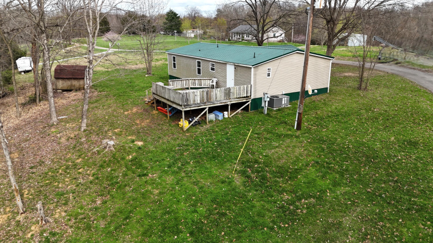 Listing Image 4
