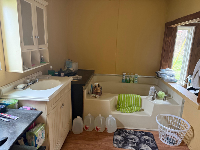 Listing Image 16