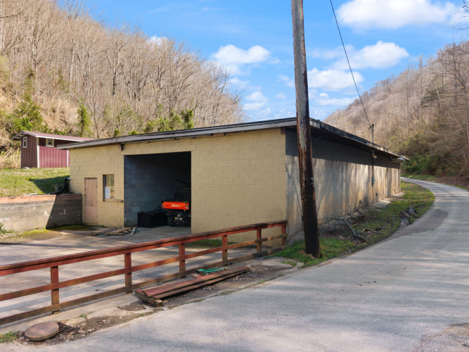 Listing Image 19