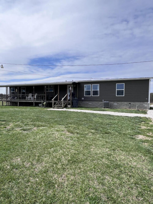 Listing Image 4