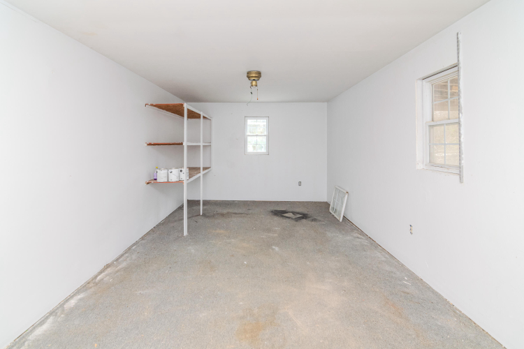 Listing Image 42