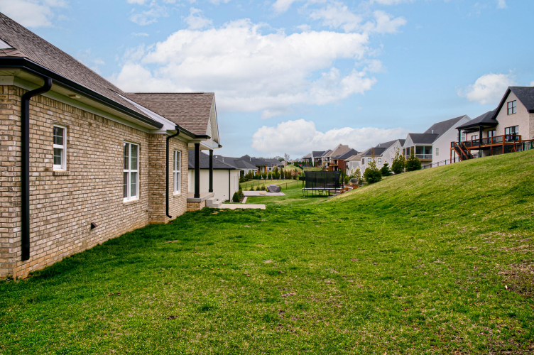 Listing Image 48
