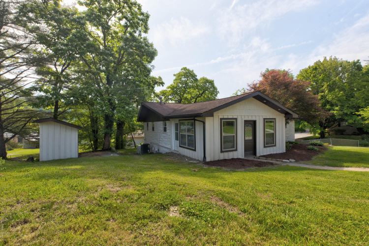 Listing Image 7