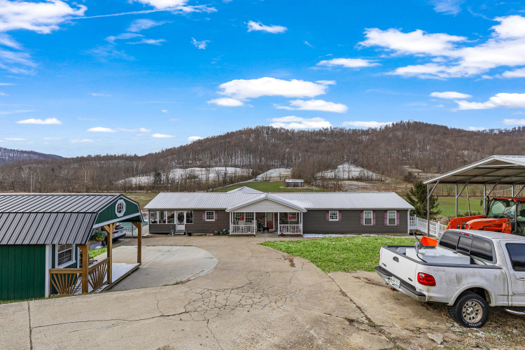 Listing Image 11