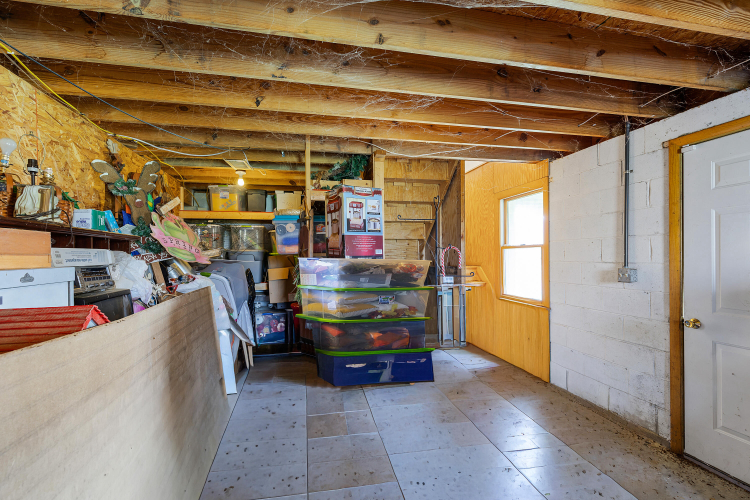 Listing Image 62