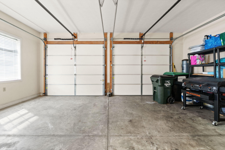 Listing Image 111