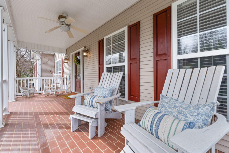 Listing Image 5