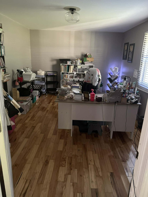 Listing Image 11