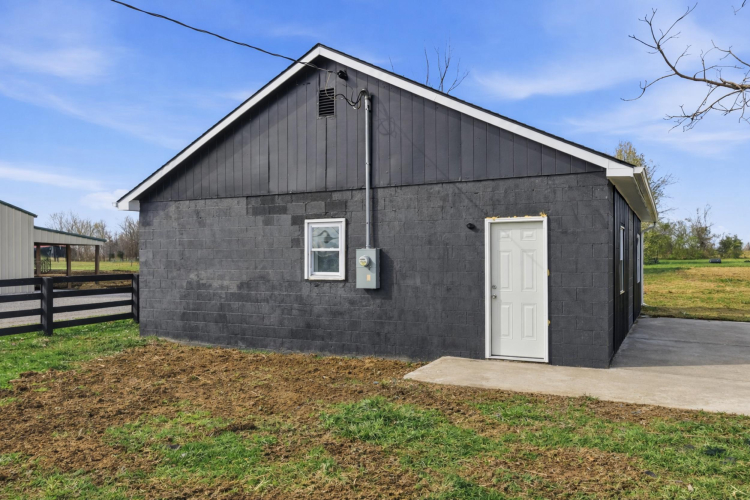 Listing Image 38
