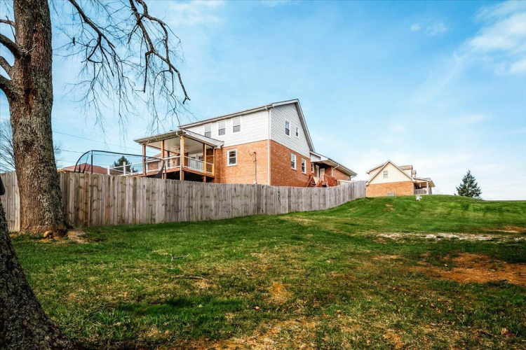 Listing Image 45
