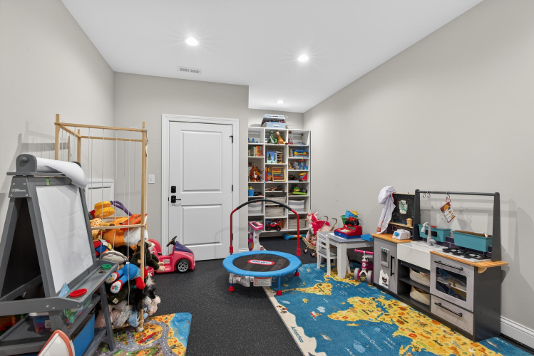 Listing Image 57
