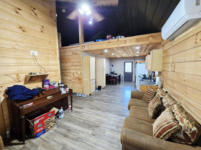 Listing Image 35