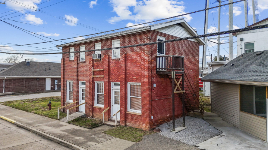 Listing Image 3