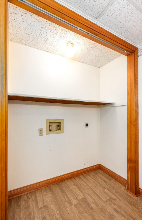 Listing Image 48