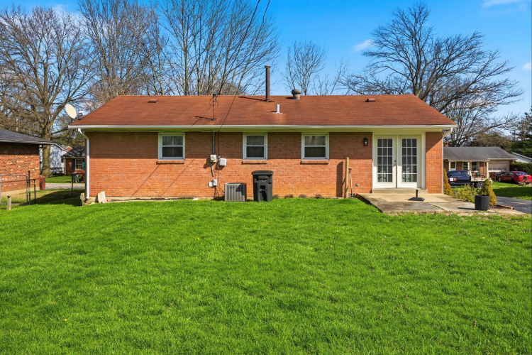 Listing Image 19