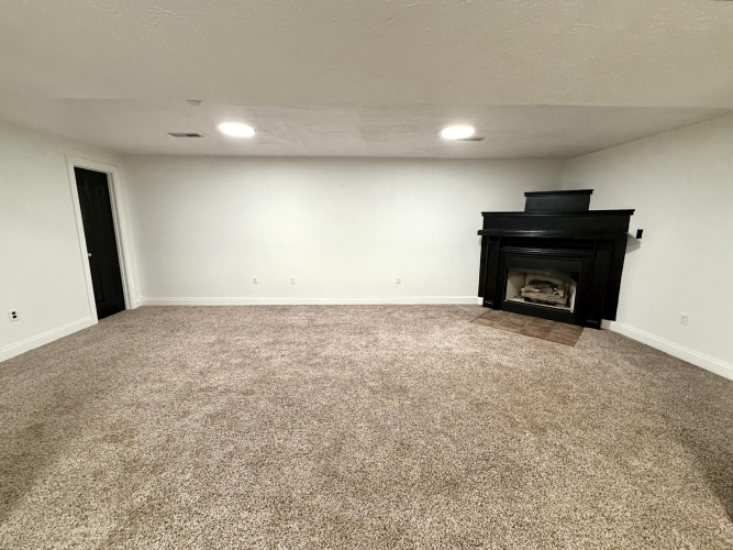 Listing Image 38