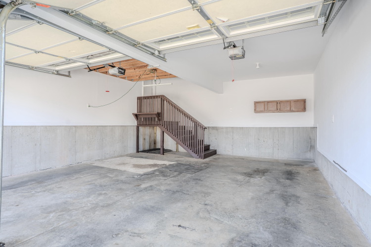 Listing Image 43