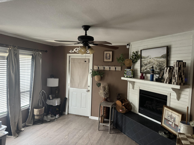 Listing Image 13