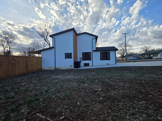Listing Image 47