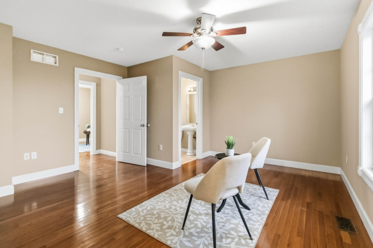 Listing Image 23