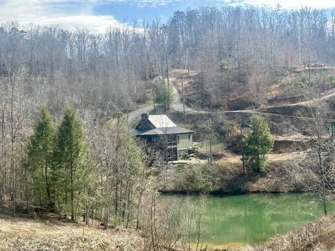 Listing Image 6