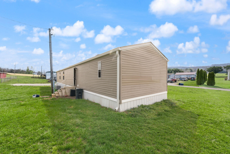 Listing Image 76