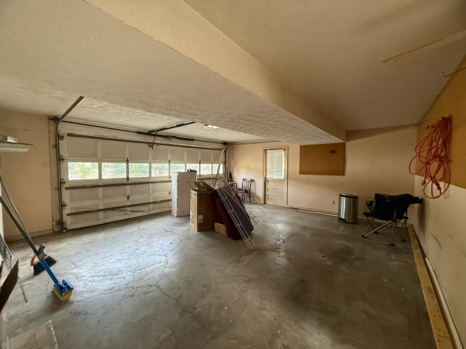 Listing Image 24