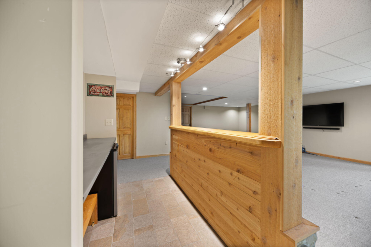 Listing Image 70