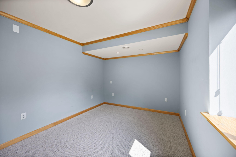 Listing Image 74