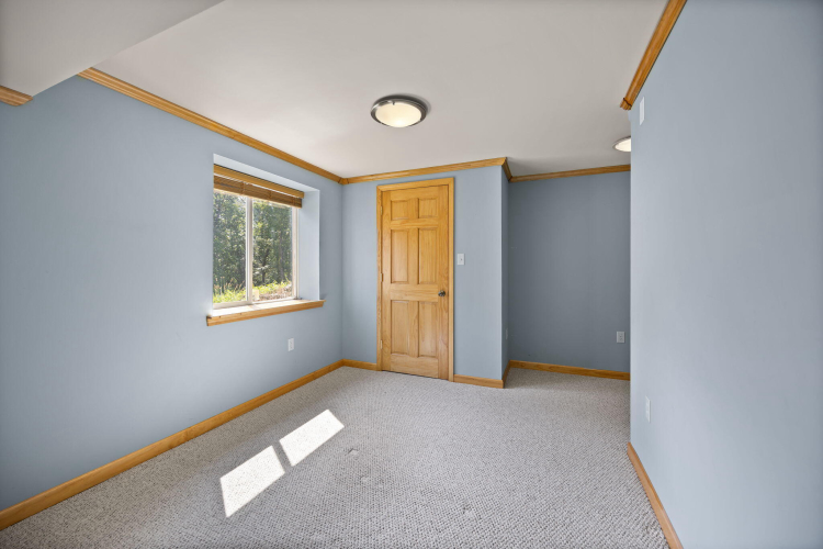 Listing Image 75