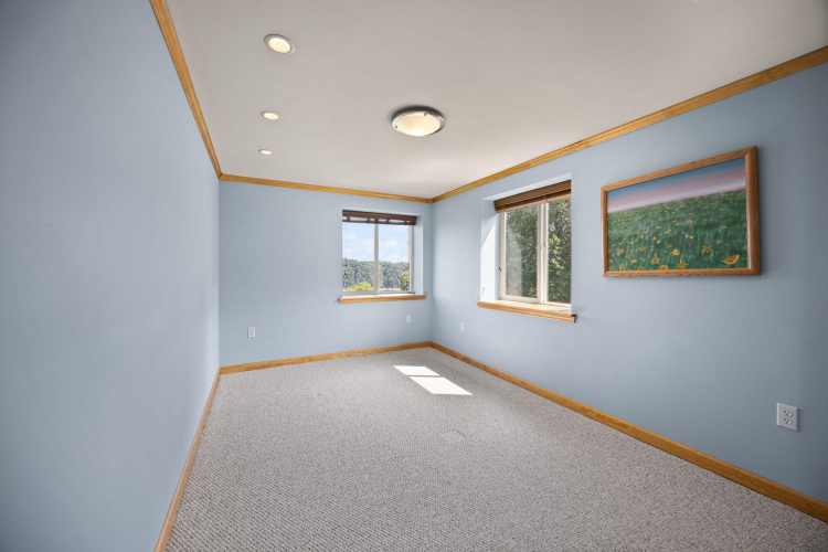 Listing Image 76