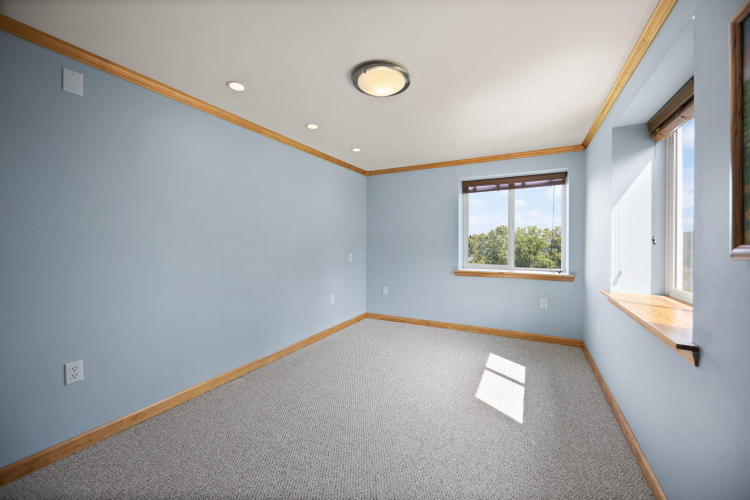 Listing Image 77