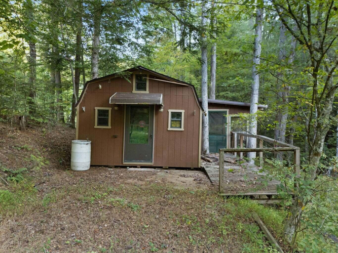 Listing Image 4