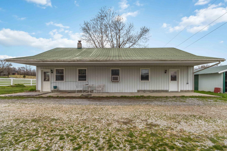 Listing Image 19