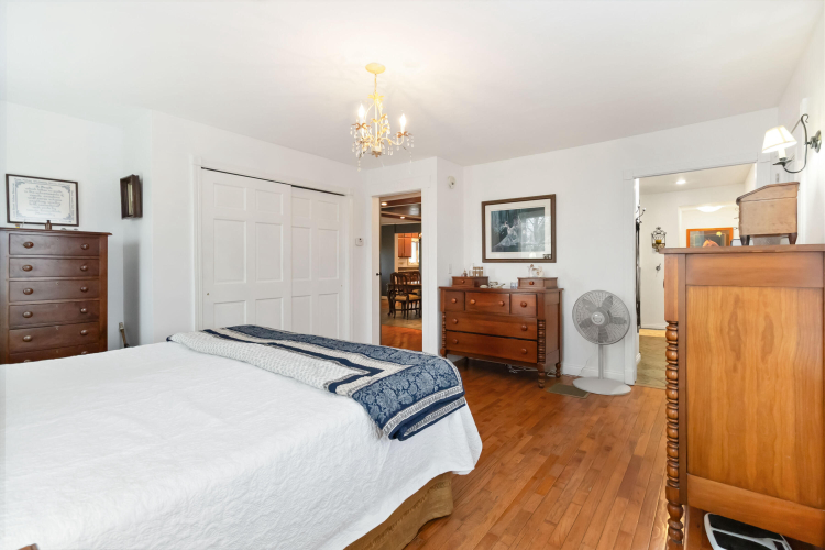 Listing Image 54