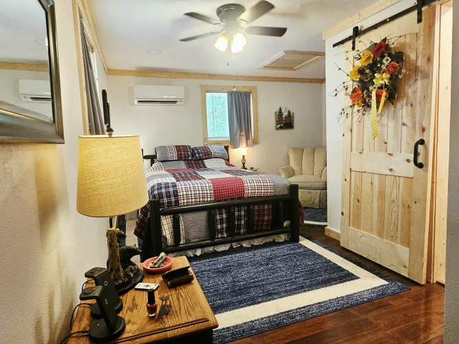 Listing Image 16