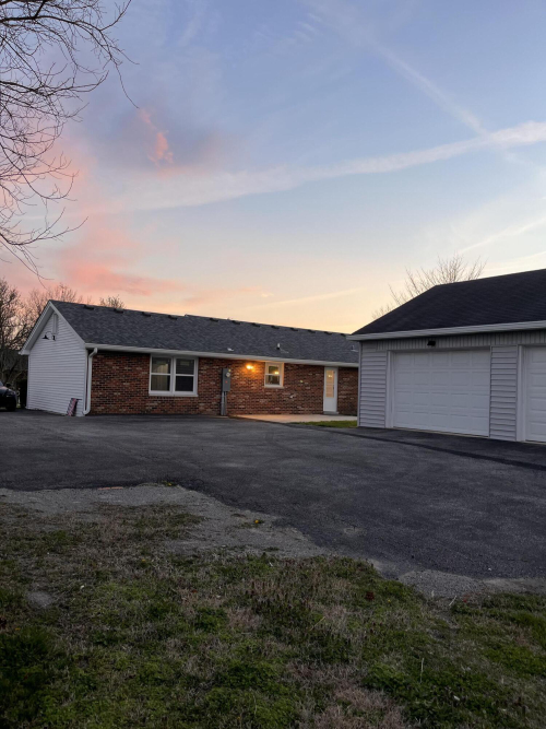 Listing Image 38