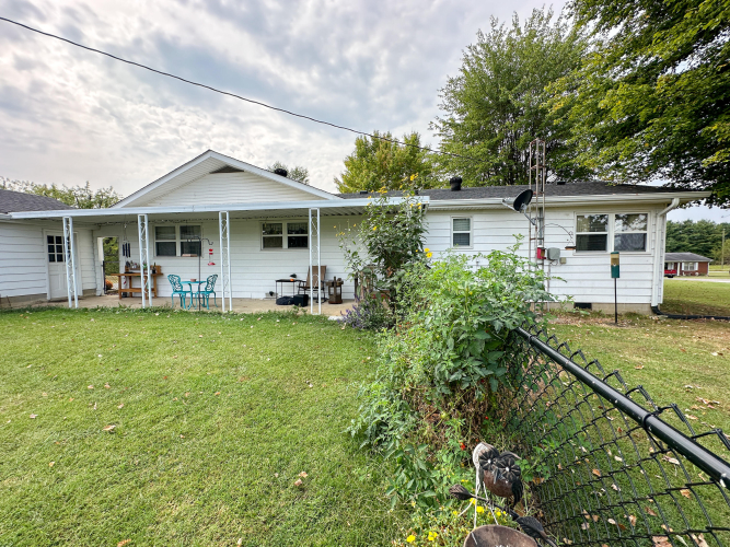 Listing Image 5