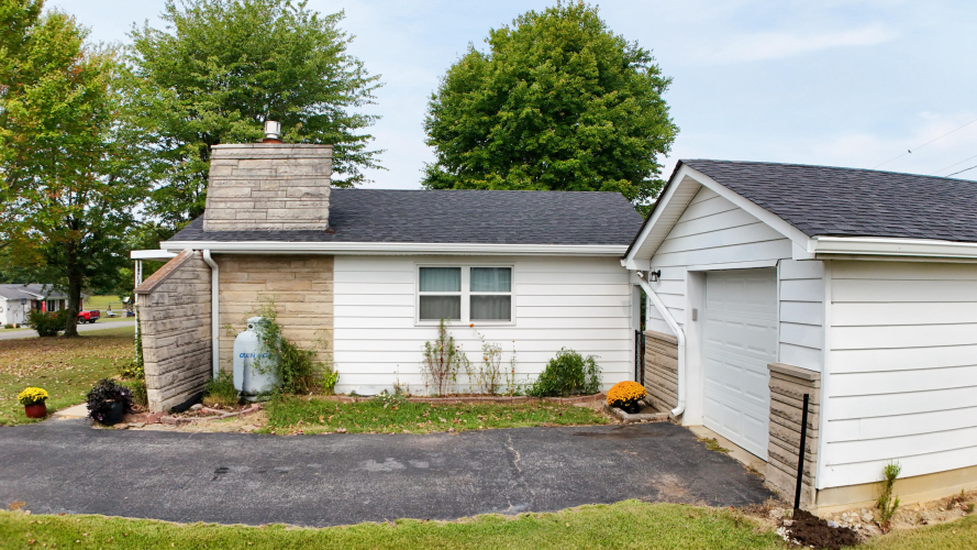 Listing Image 42