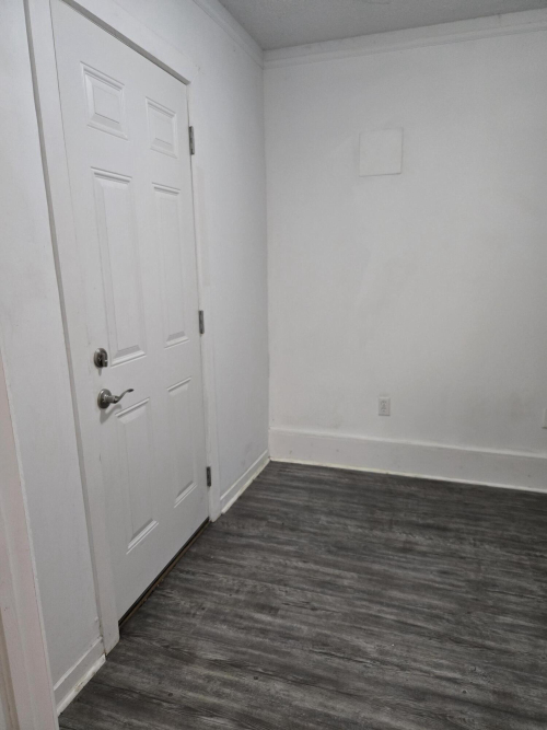 Listing Image 24