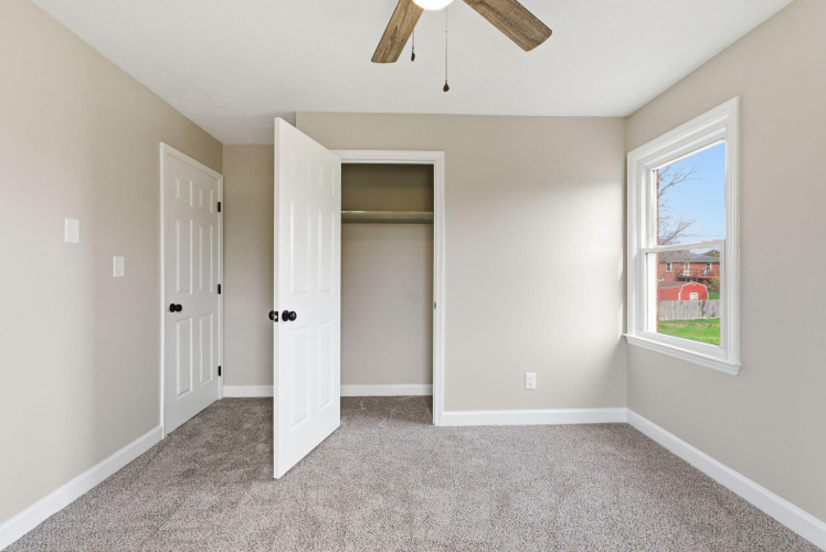 Listing Image 20