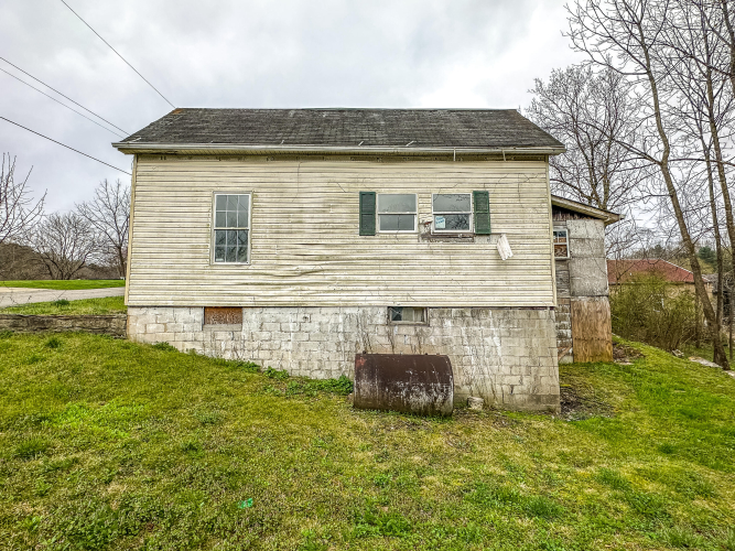 Listing Image 11