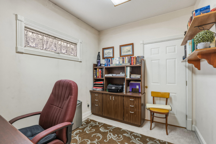 Listing Image 41
