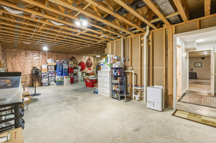Listing Image 58